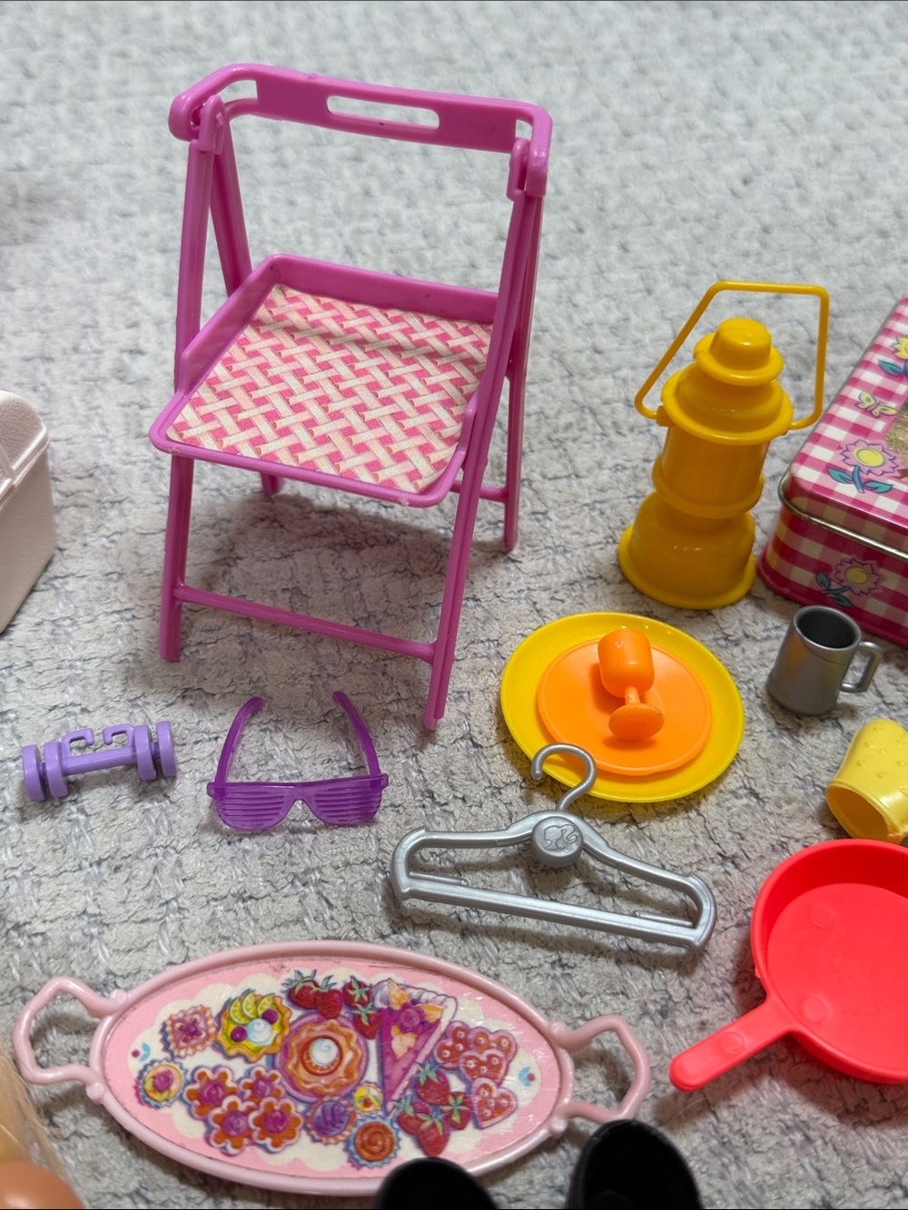Bundle of MATTEL Vintage Barbie Dolls Bathtub Toilet Chair Shoes Baby Doll Pink - Picture 9 of 17